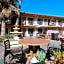 Studio City Court Yard Hotel