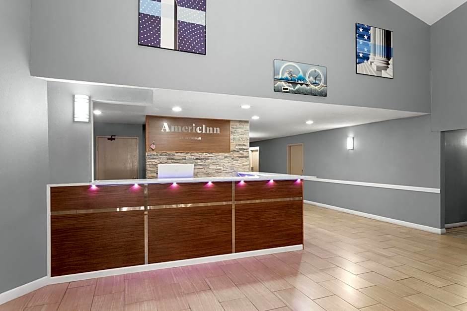 AmericInn by Wyndham Lake Mills