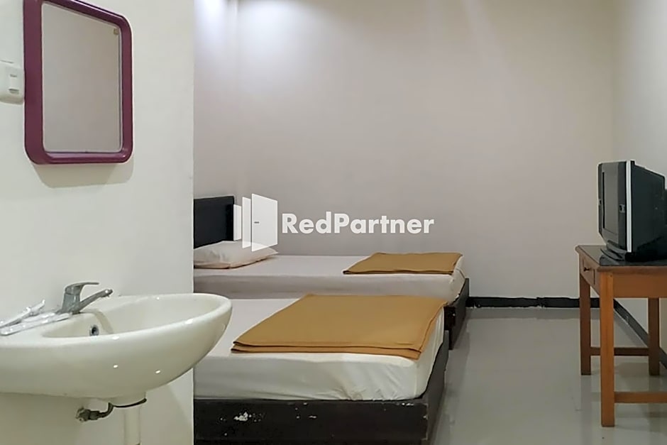 Palu City Guest House Mitra RedDoorz