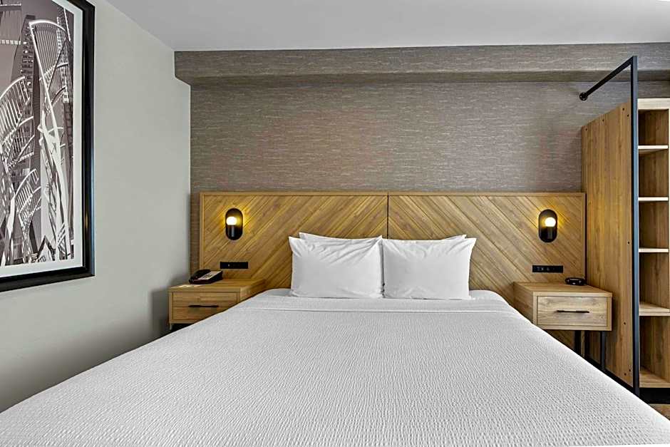 Sandman Hotel & Suites Calgary West