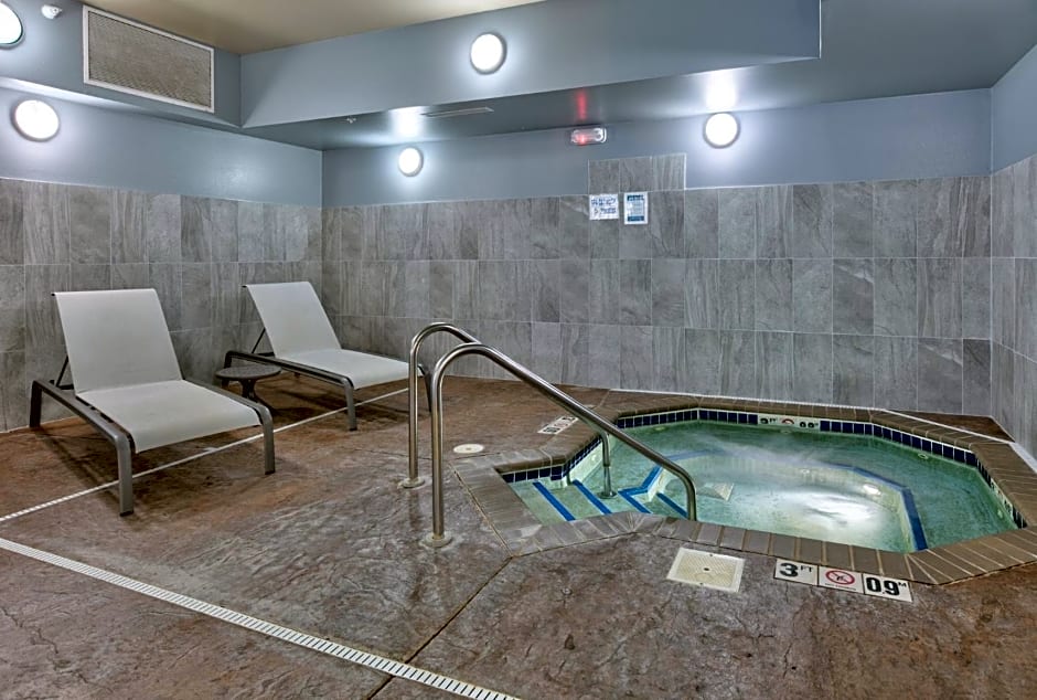 Holiday Inn Express Hotel & Suites Shakopee By IHG