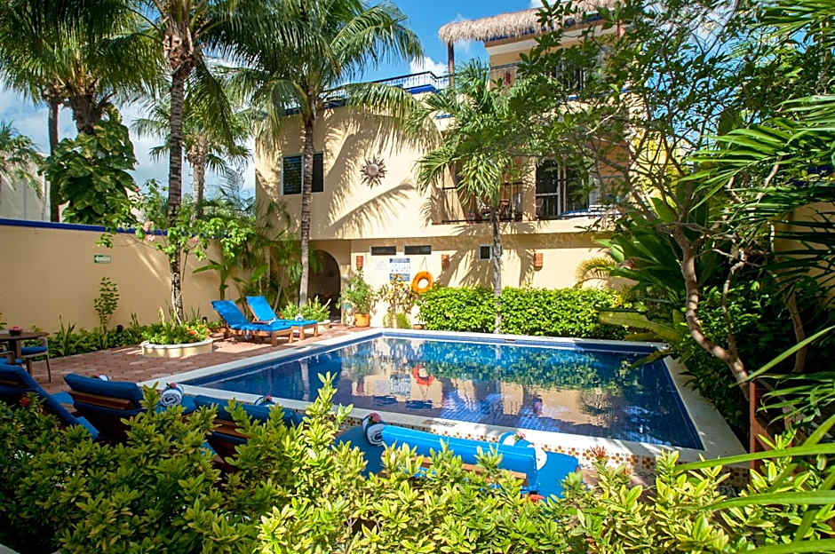 Abbey Del Sol - Beach-steps condos