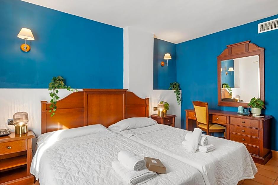 I AM La Posada Hotel and Apartment