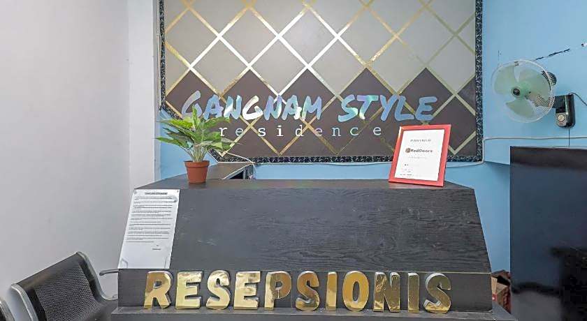 RedDoorz near Mayapada Hospital Surabaya