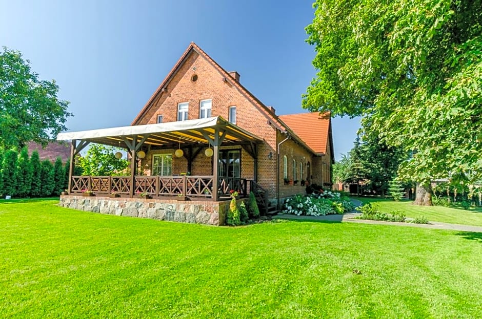 Stara Szkola Trzcin 20