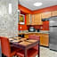 MainStay Suites Appleton Airport - Fox River Mall Area