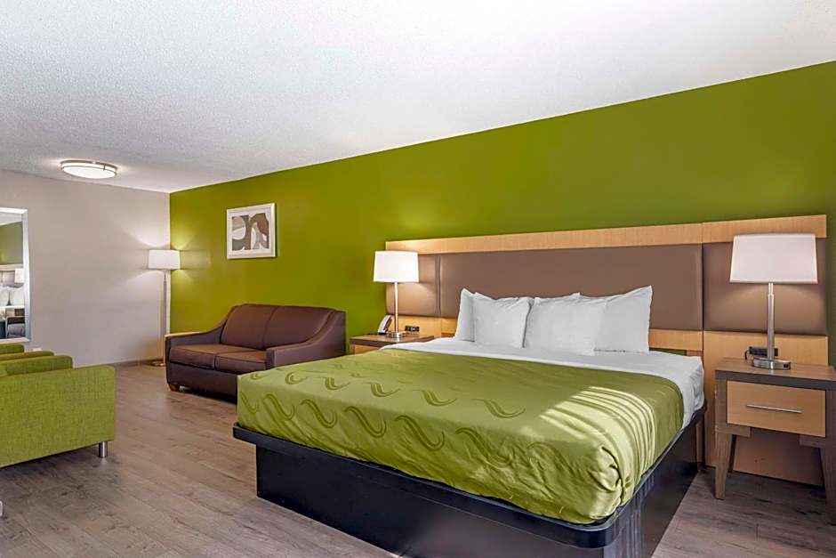 Quality Inn & Suites Delaware