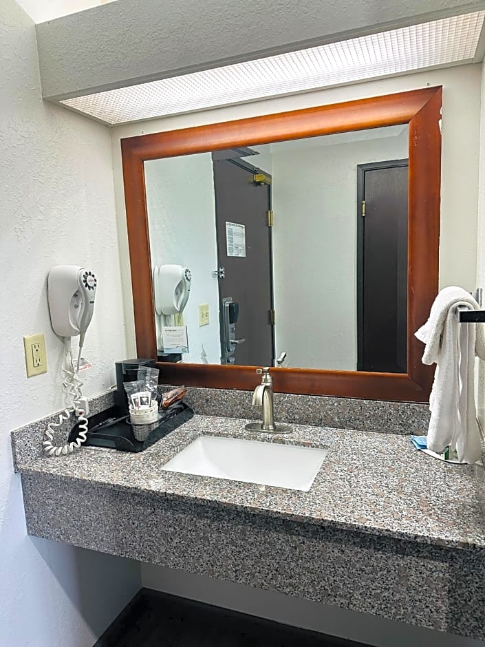 Baymont by Wyndham Piqua