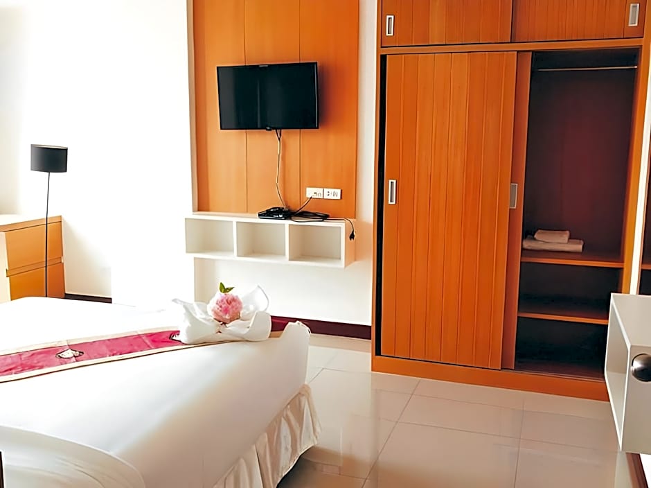 Sakura Boutique Hotel