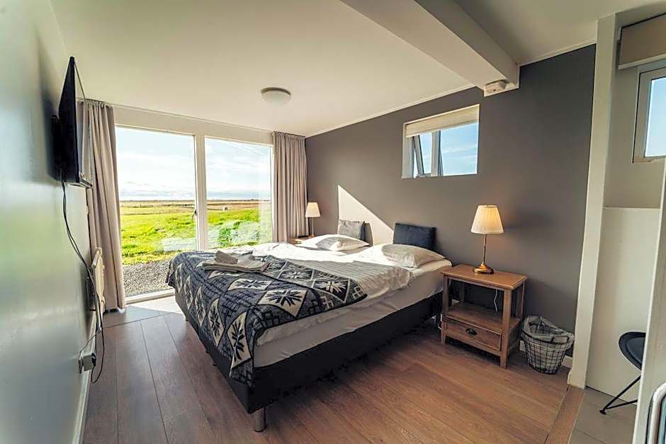 Farmhouse Lodge