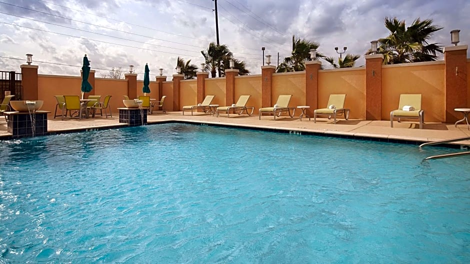 Best Western Premier Ashton Suites-Willowbrook
