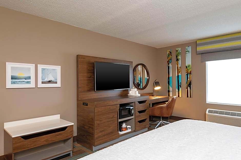 Hampton Inn By Hilton & Suites Fort Myers