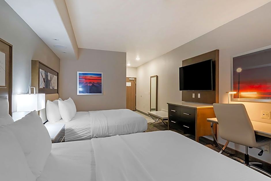 Best Western Premier Liberty Inn & Suites