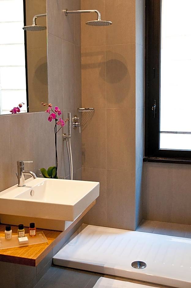 Giuturna Boutique Hotel
