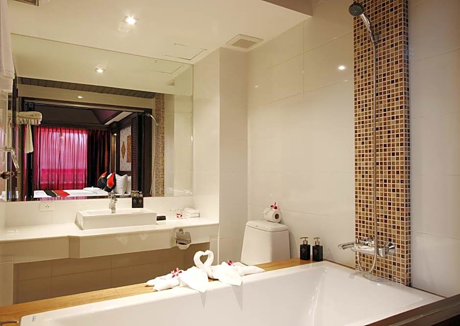 Rayaburi Hotel, Patong