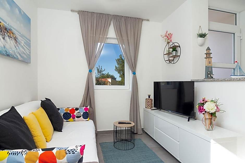 Olive Eden Holiday Home