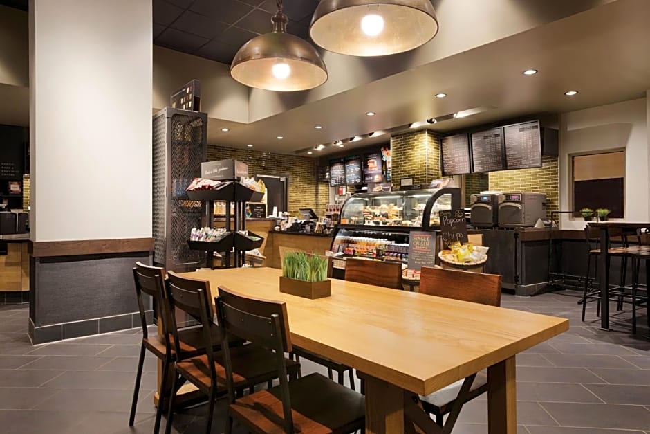 Embassy Suites by Hilton Atlanta at Centennial Olympic Park