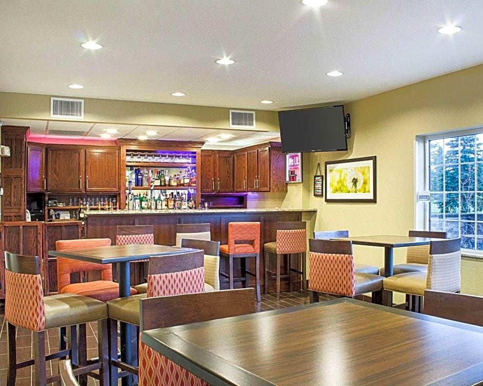 Comfort Suites Minot