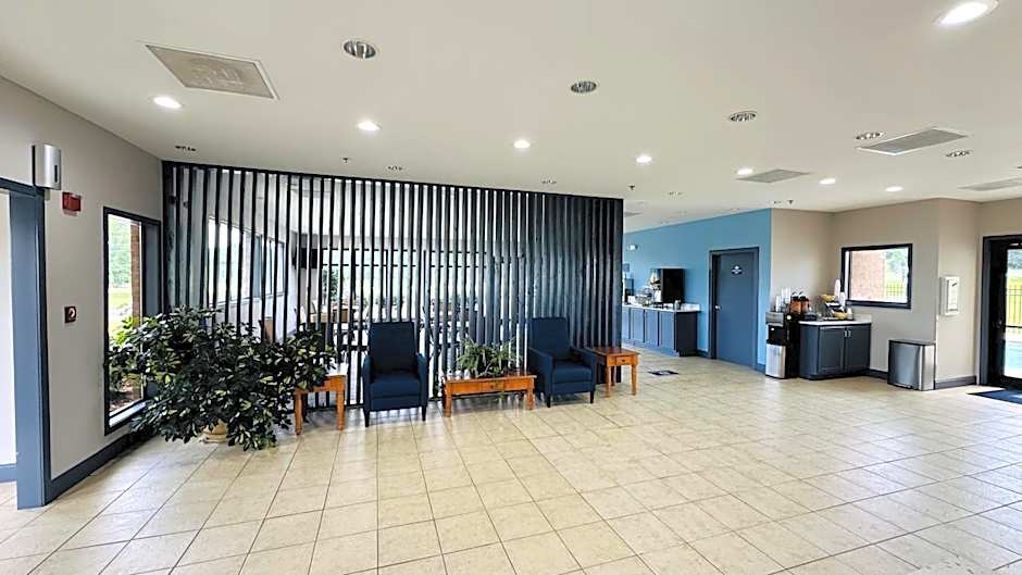 Days Inn & Suites by Wyndham Wynne