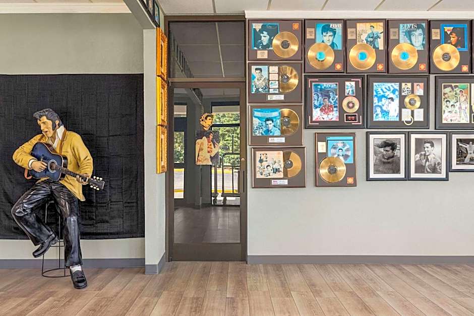 Days Inn by Wyndham Memphis at Graceland