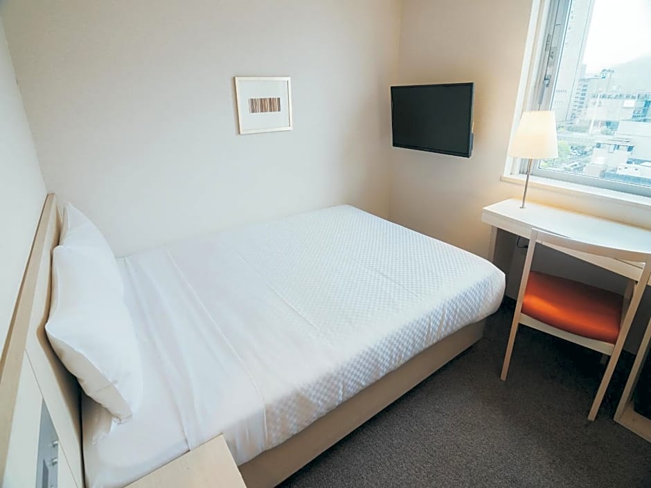 Quintessa Hotel Kokura Comic & Books