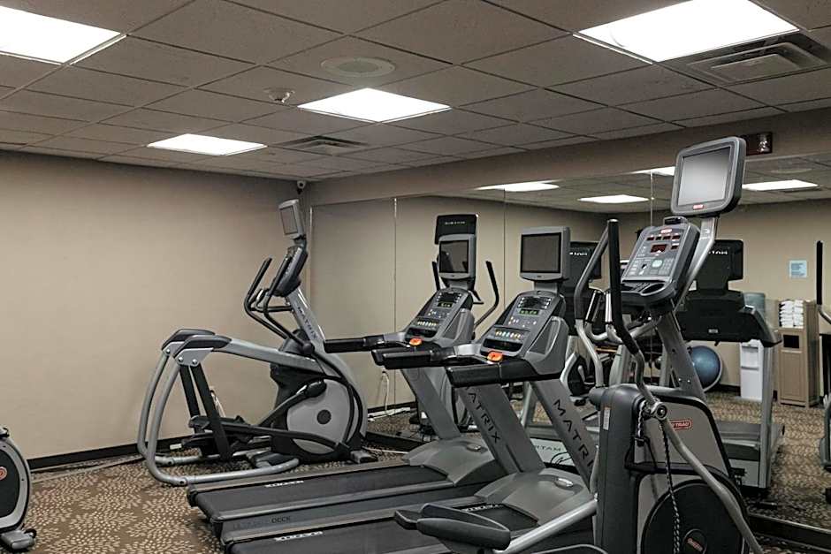 Holiday Inn Express & Suites - Olathe North By IHG
