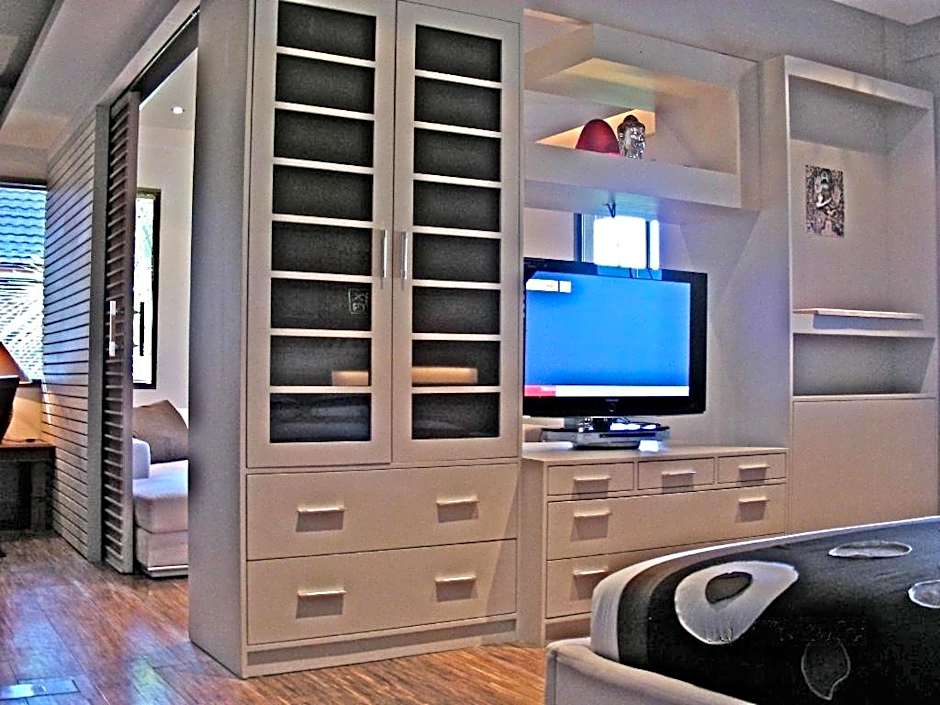 Sejuk Suites