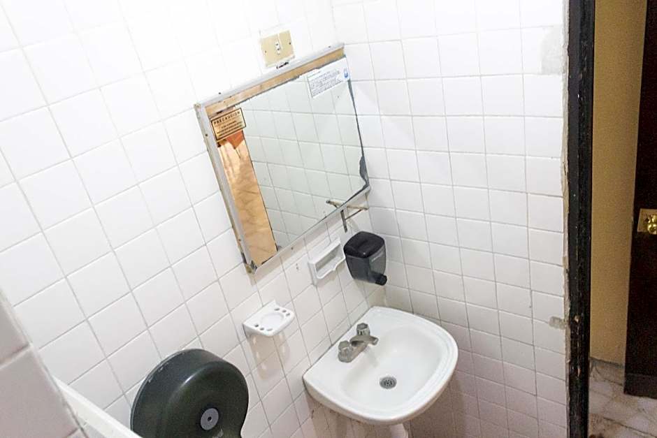 OYO Hotel Colon