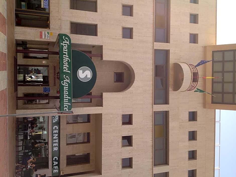 Apartahotel Aguadulce