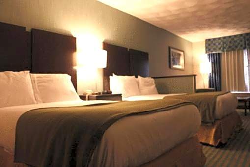 Holiday Inn Express & Suites Smithfield - Providence By IHG