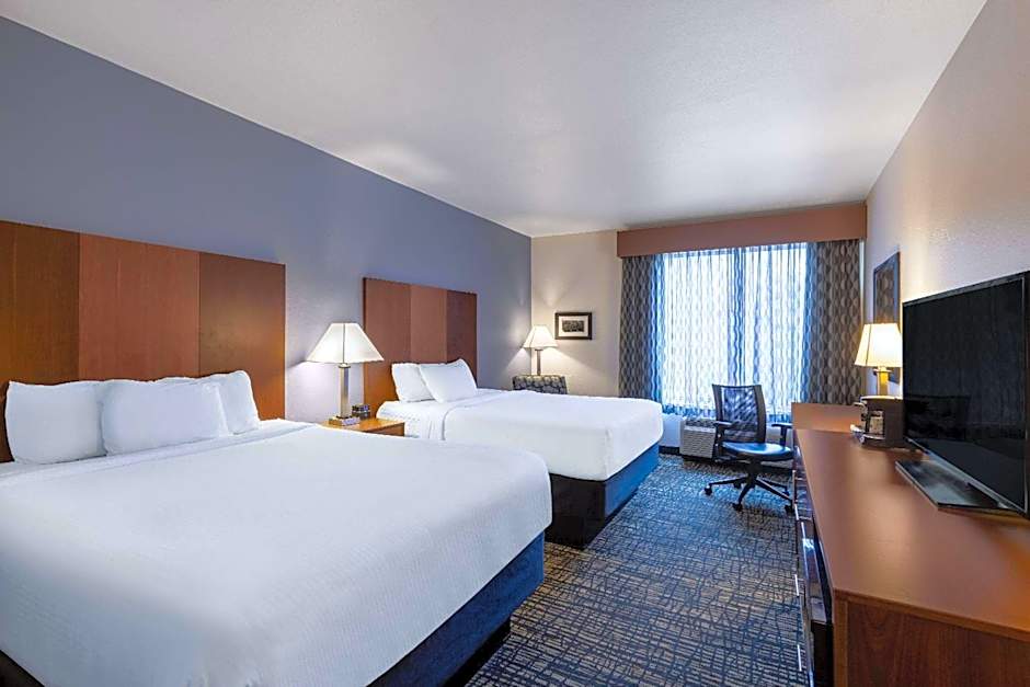 La Quinta Inn & Suites by Wyndham Morgantown