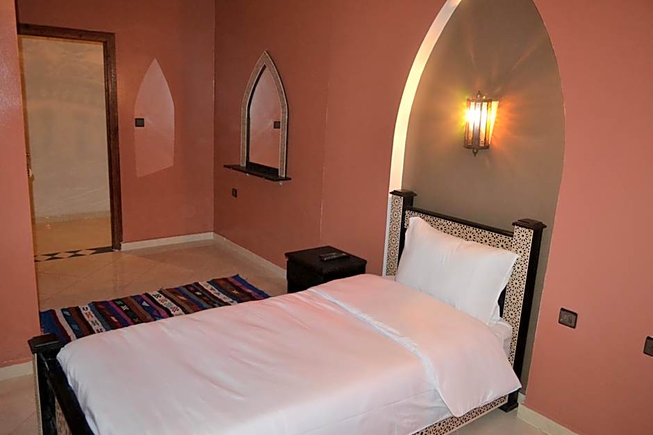 Inyan Dakhla Hotel