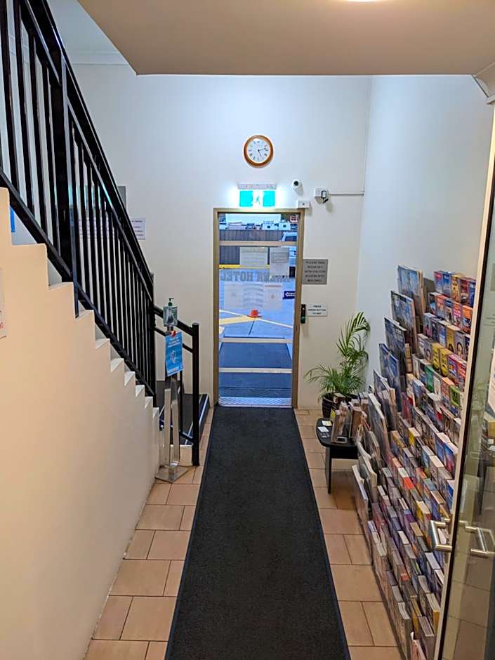 Arena Hotel (formerly Sleep Express Motel)