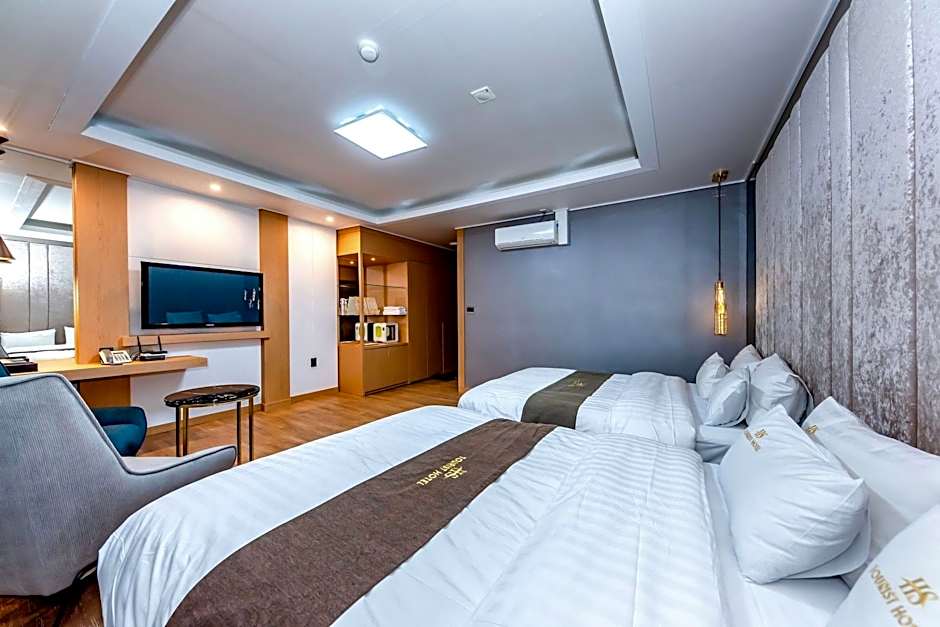 HS Tourist Hotel