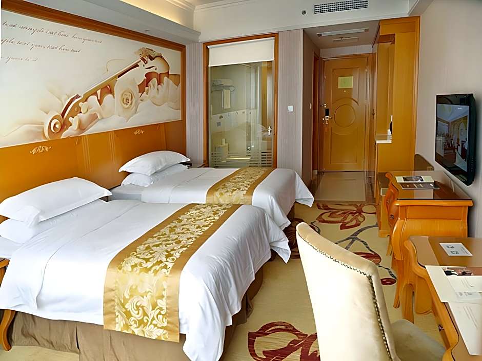 Vienna International Hotel Changsha Yuelushan West Bus Metro Station