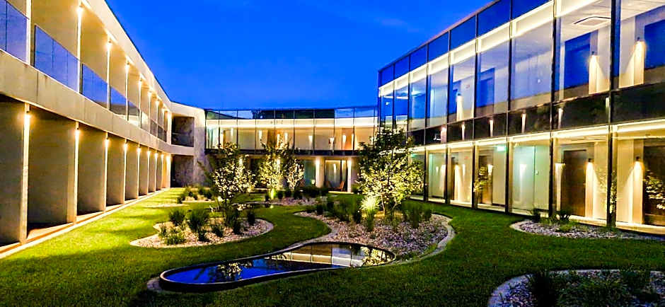 Hotel GLAR Conference & SPA