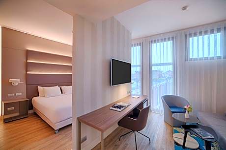 JUNIOR SUITE (3AD + 1CH)