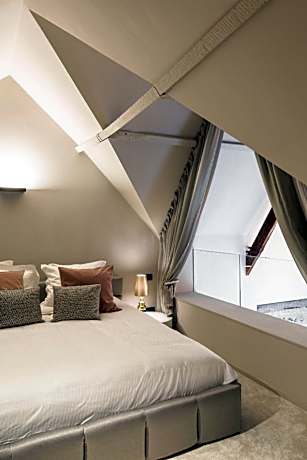 Superior Deluxe Suite