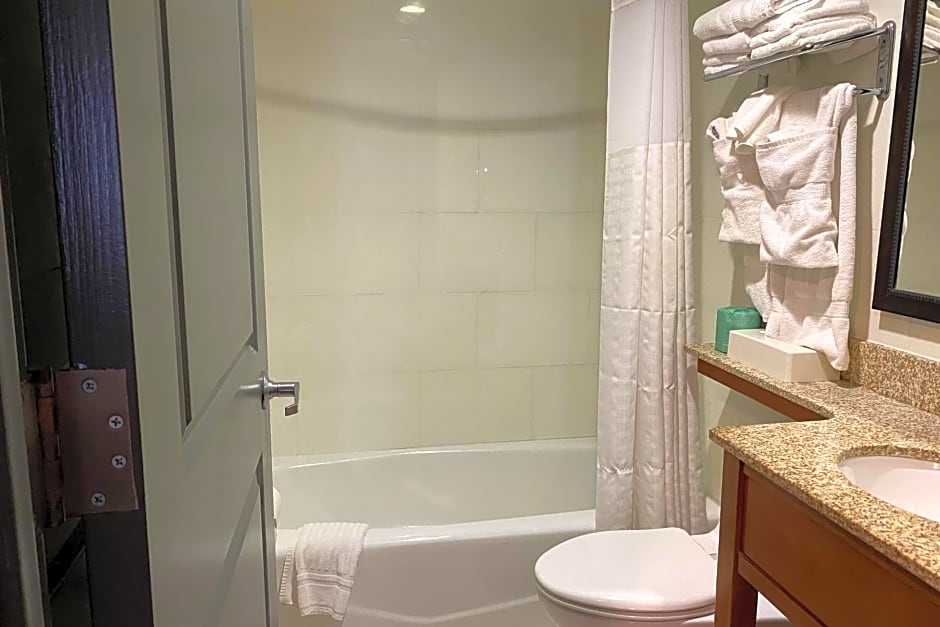 Ramada by Wyndham New York Times Square West