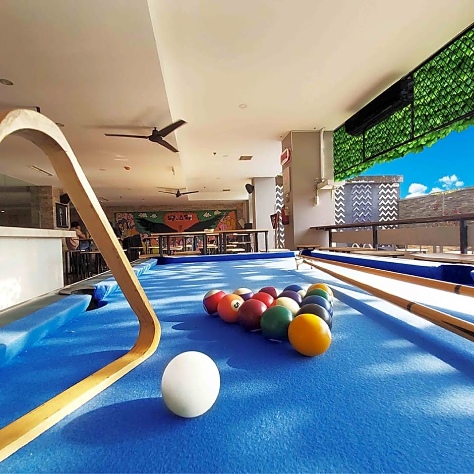 Royal Bay Hotel Makassar