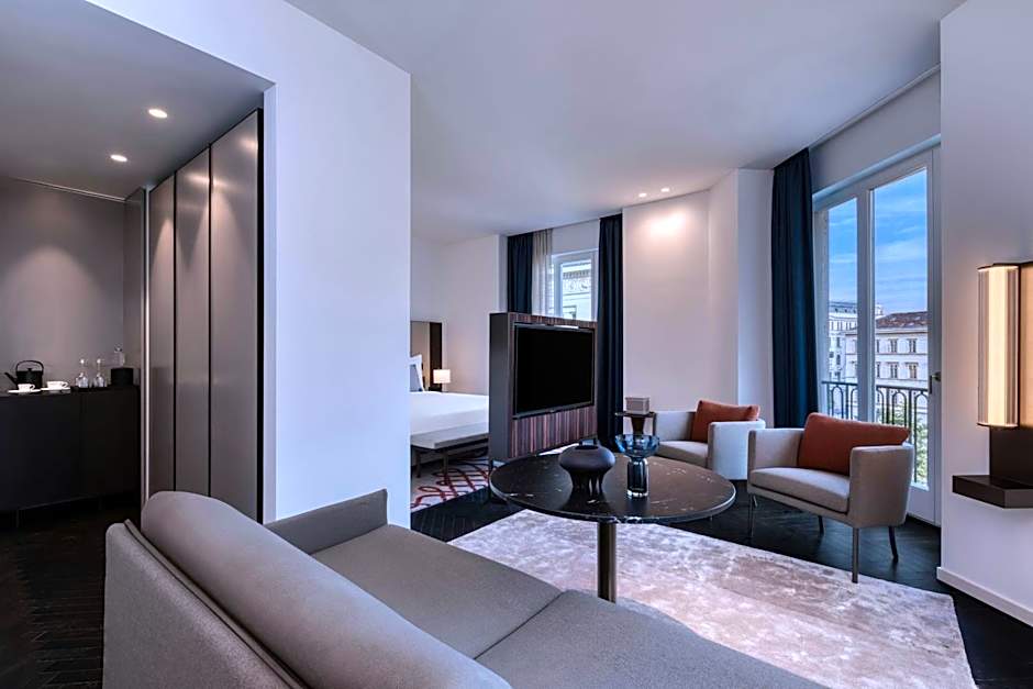 Dorothea Hotel, Budapest, Autograph Collection