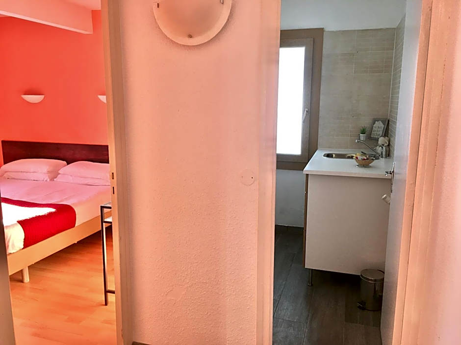 Hotel Roc de St Miquel & Apartment