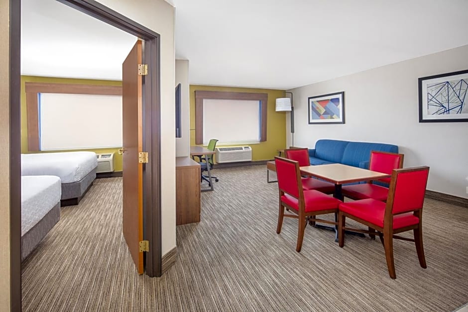 Holiday Inn Express Hotel & Suites Bishop