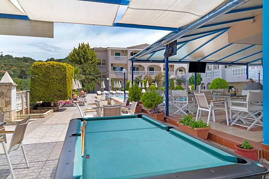 Sandy Maria studio 103