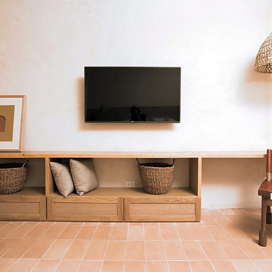Casa Montore by Barrio Mexico