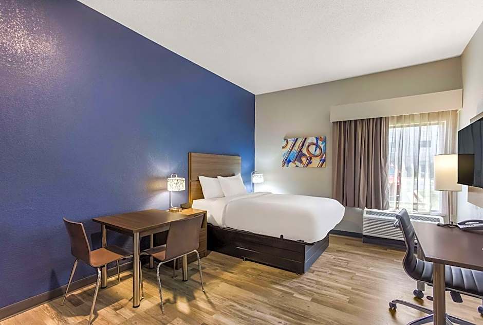 MainStay Suites Bourbonnais - Kankakee