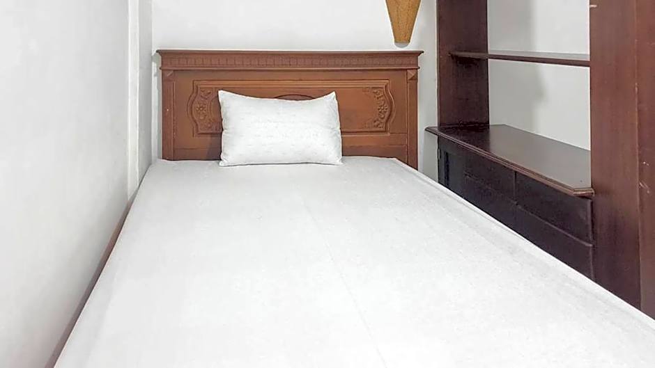 Castle Residence Syariah Redpartner – Surabaja, IL