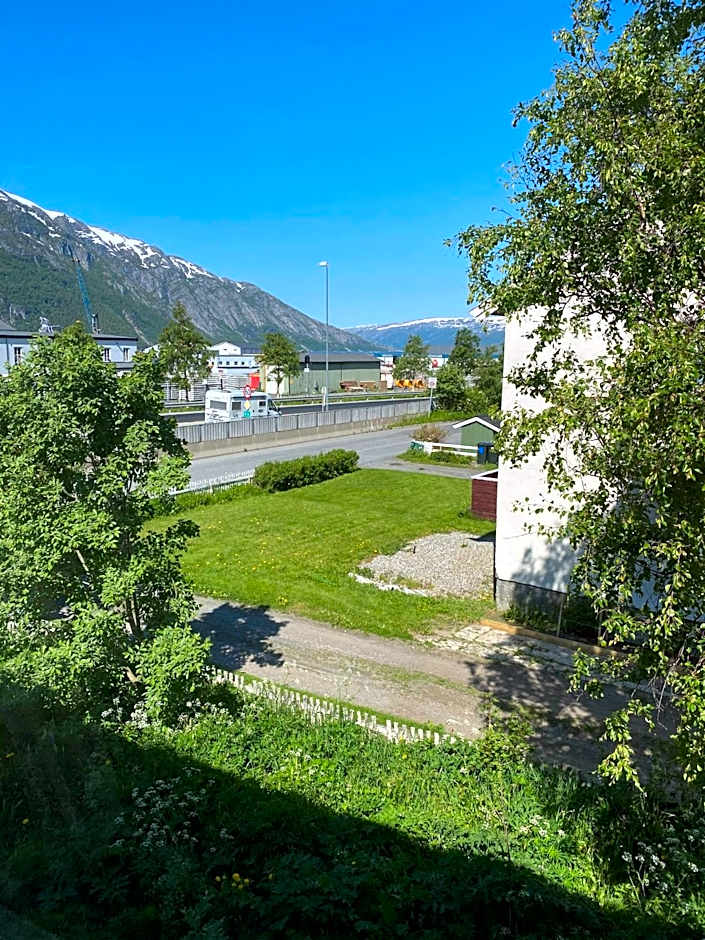 Mosjøen Overnatting, Vollanvegen 13