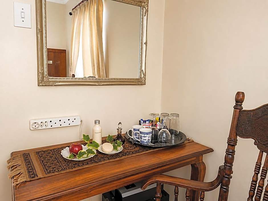 A Tapestry Garden Guest House