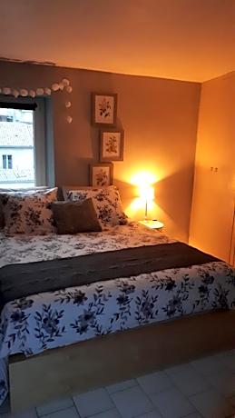 Queen Room with Balcony